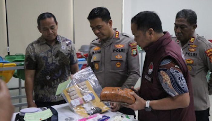 Polres Metro Tangerang Kota Bongkar Ganja 1Kg Siap Edar di Tangerang dan Tangsel