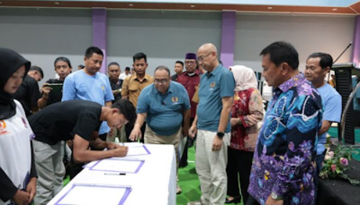 Bupati Tangerang dan Ketua KONI Hadiri Penandatanganan Kesepakatan Kerja Atlet dan Pelatih Porprov