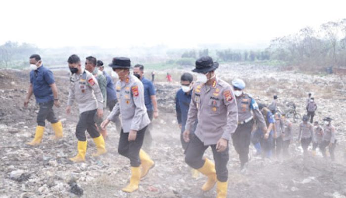 Kapolda Banten Pastikan Penanganan Kebakaran TPA Jatiwaringin Berjalan Optimal