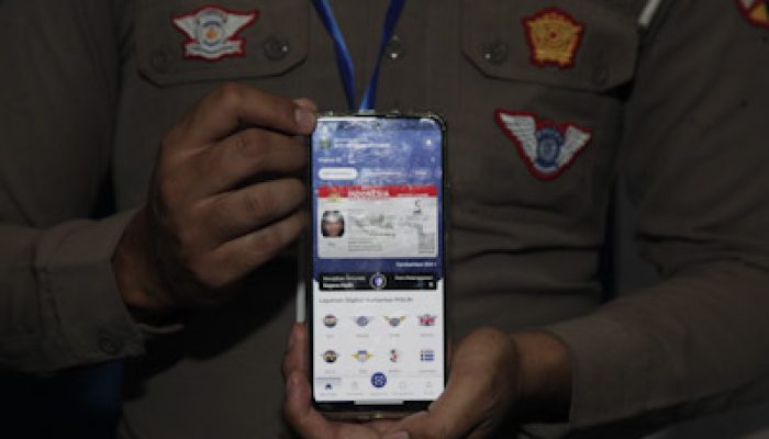 SIM Kini Bisa Disimpan Digital di Ponsel