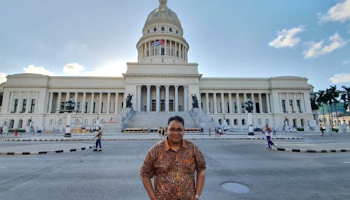 Teguh Santosa: Revolusi Kuba Masih Relevan untuk Terus Digaungkan