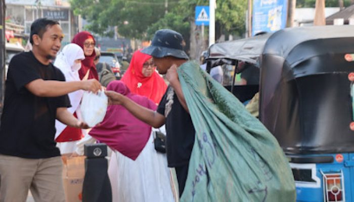 Sambut HUT Ke-81 RI, SAJID Bagikan 81 Ribu Paket Makanan dan Sembako