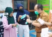 Dampak Erupsi GAK, Dinkes Kabupaten Serang Bagikan Masker