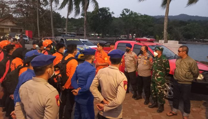 Polda Banten dan Basarnas Lakukan Pencarian Rombongan Jurnalis yang Hilang Kontak di Selat Sunda