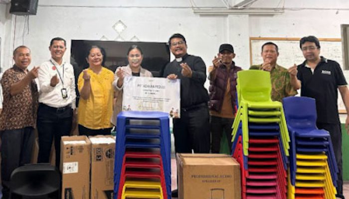Peduli Sosial, PT Pegadaian (Persero) Kanwil IX Jakarta 2 Serahkan Bantuan Untuk Gereja di Banten