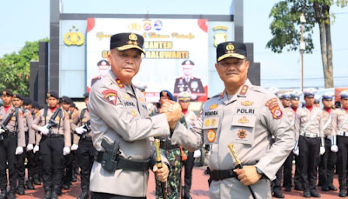 Serah Terima Pataka, Estafet Kepemimpinan Polda Banten untuk Pengabdian yang Berkelanjutan