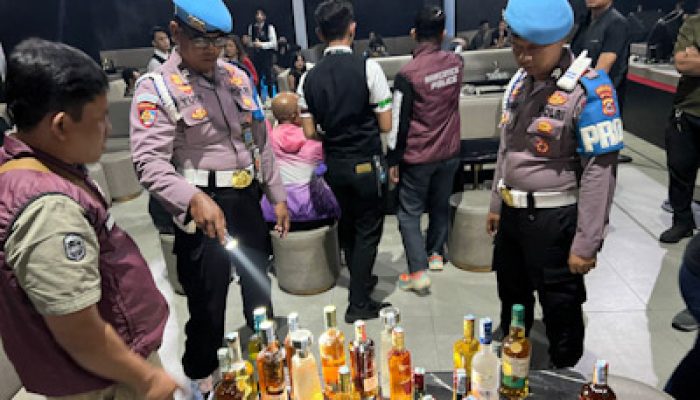 Polda Banten Periksa 70 Pengunjung THM dan Amankan 914 Botol Miras