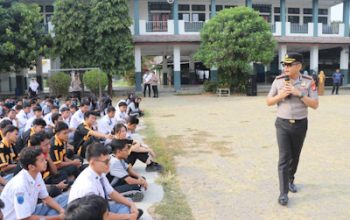 Kapolres Tangerang Kota Ingatkan Siswa SMKN 4 Bahaya Narkoba dan Geng Motor