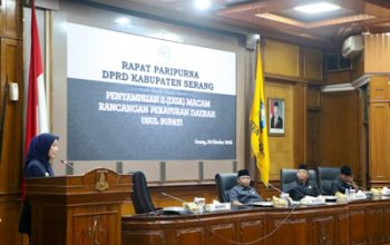 Bupati Serang Sampaikan Usulan Dua Raperda di Paripurna DPRD