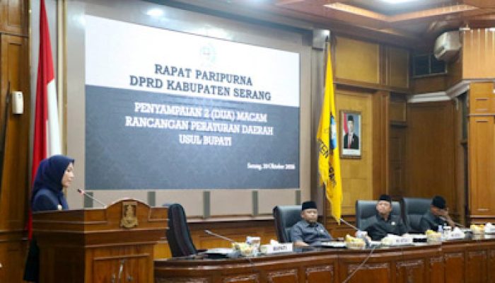 Bupati Serang Sampaikan Usulan Dua Raperda di Paripurna DPRD