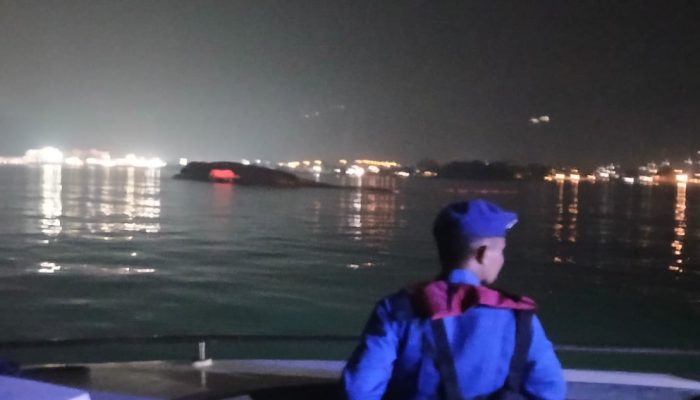 Pasca Terbakar, KMP Batu Mandi Terbalik di Perairan Merak